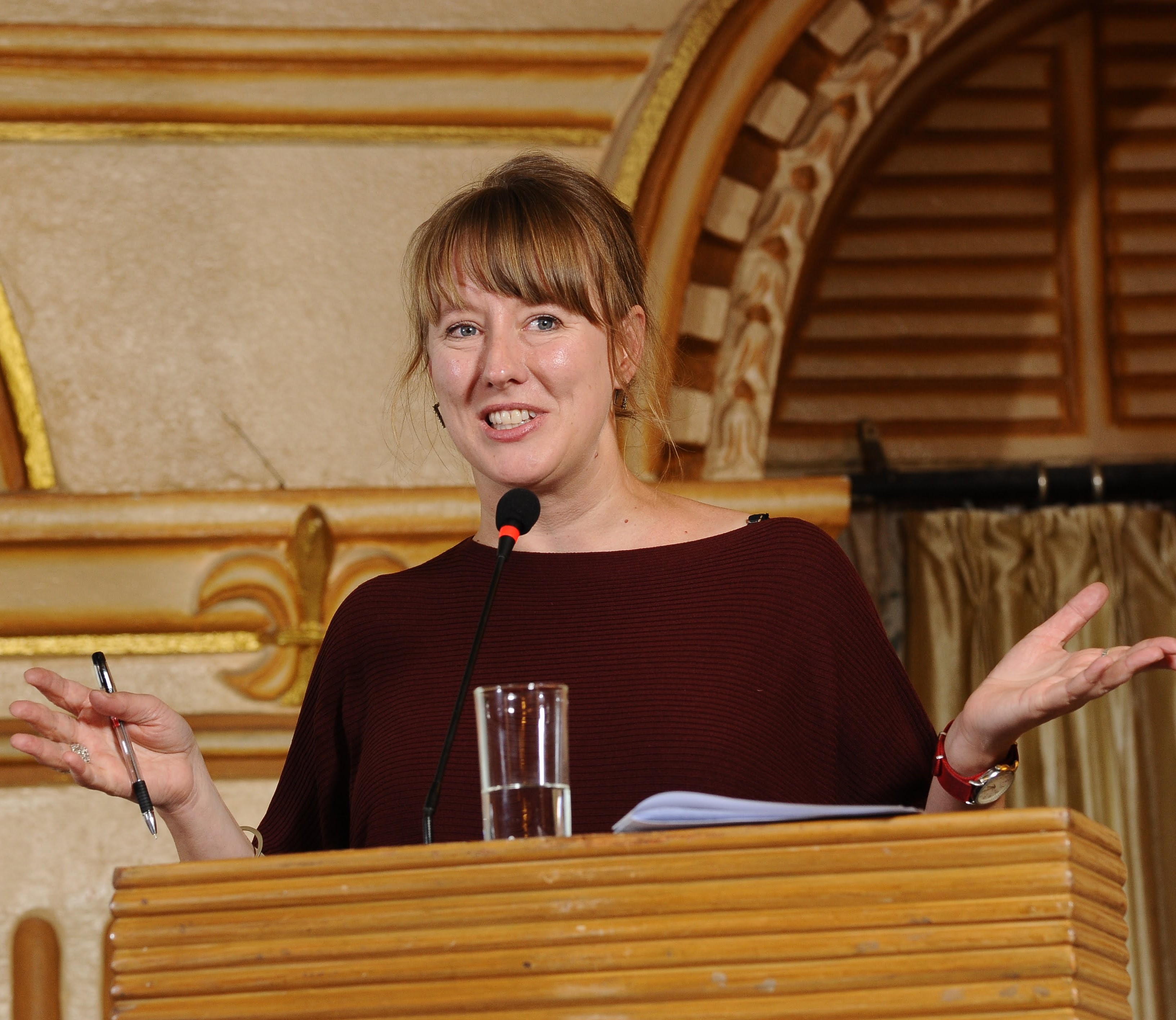 Dr Rhona Brown
