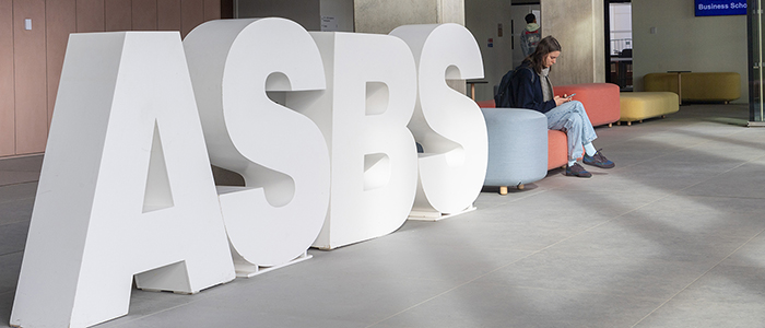 Interior of the Adam Smith Business School & Postgraduate Taught Hub