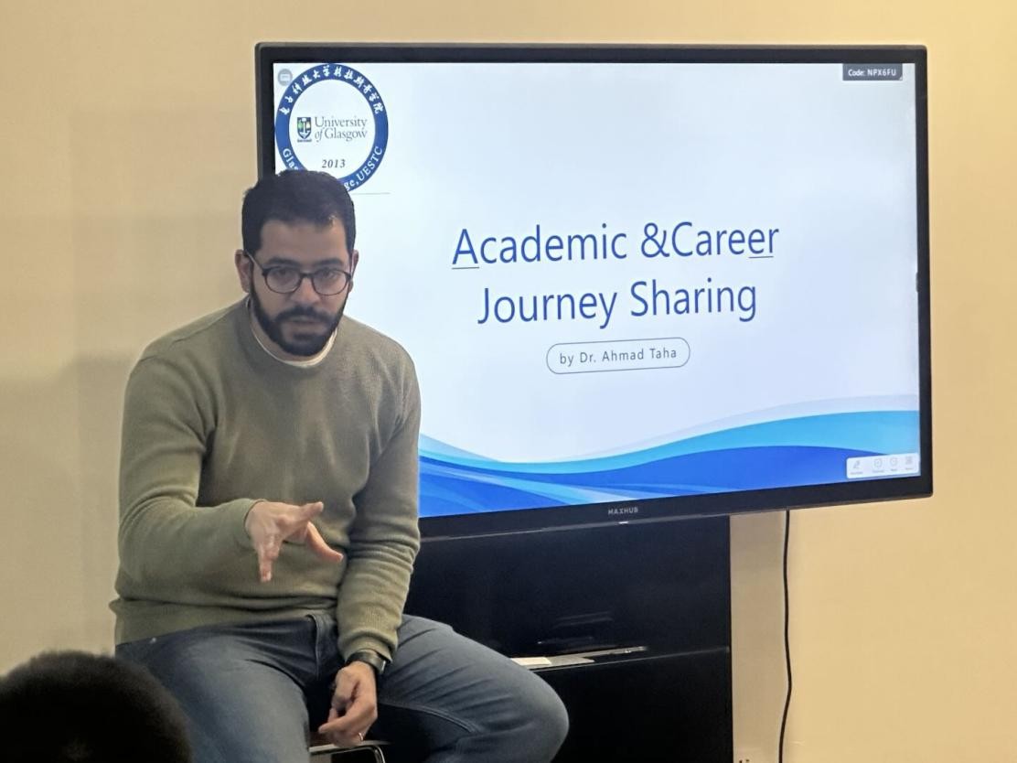Dr Ahmad Taha talks about his career journey to students