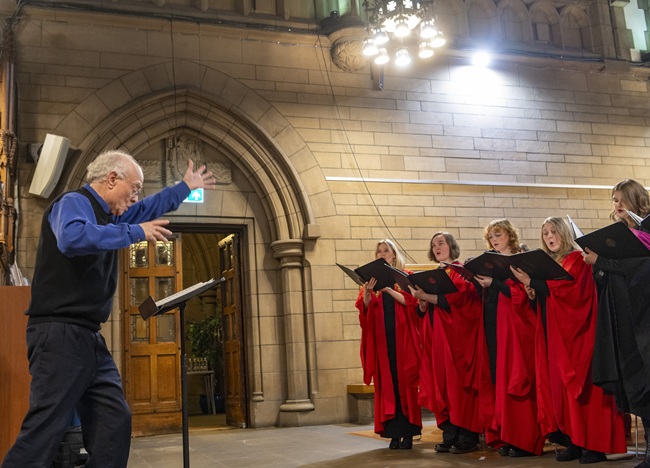Sir John Rutter conducts the University of Glasgow Chapel Choir