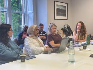 Participants giving feedback on session statements