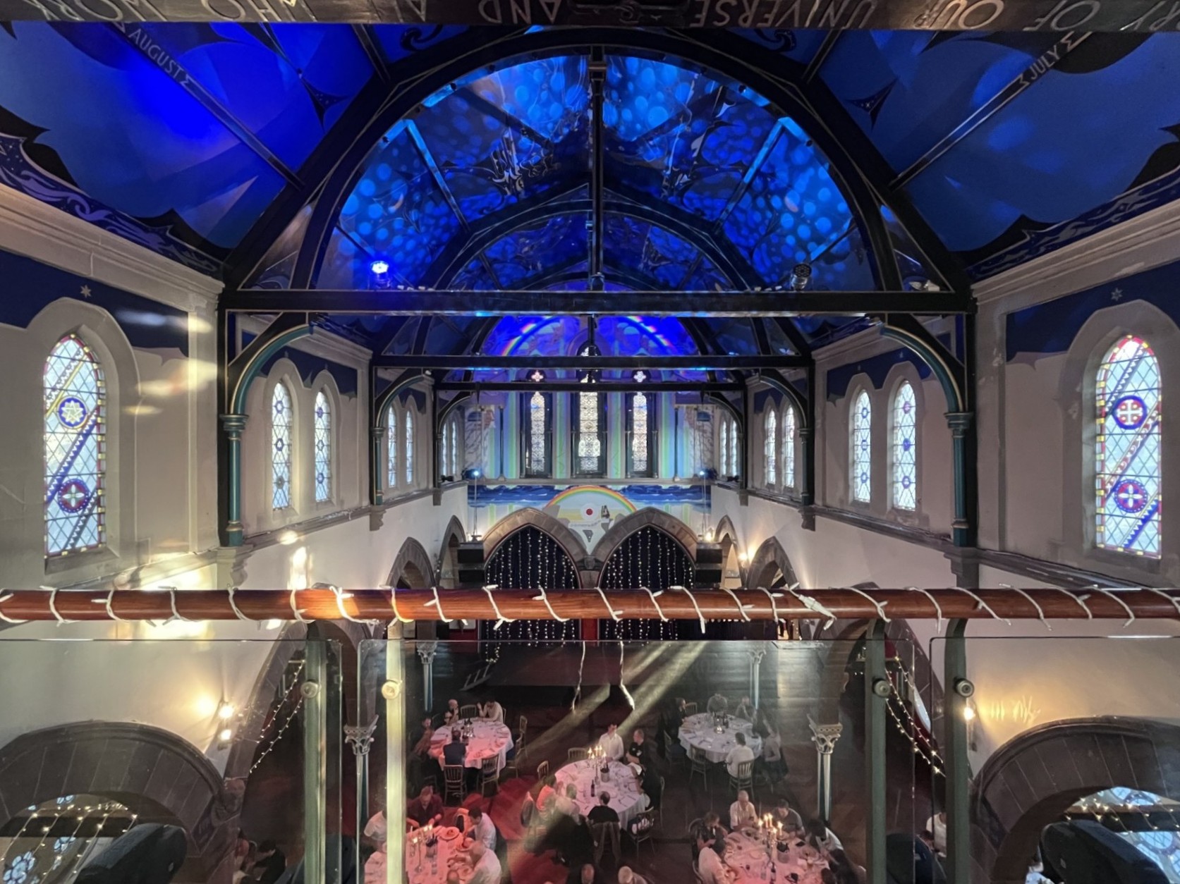 photo of the conference dinner at the oran mor