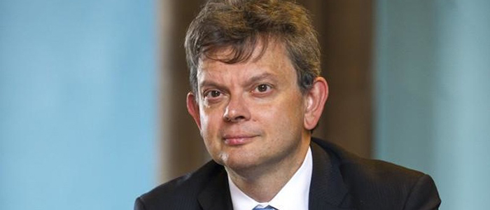 Head and shoulders image of the Principal, Professor Anton Muscatelli