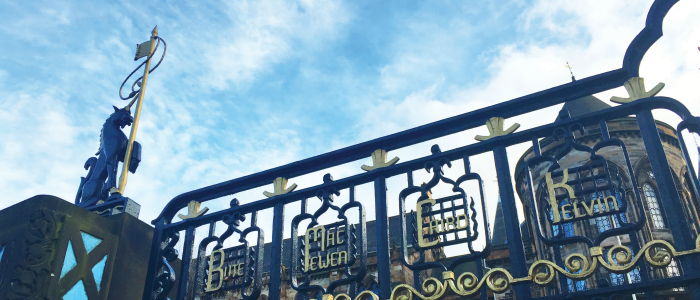 Memorial Gate 700 x 300