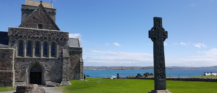 Archaeologists on Iona