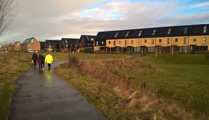 Children's Neighbourhoods: walkabout in Dalmarnock 700