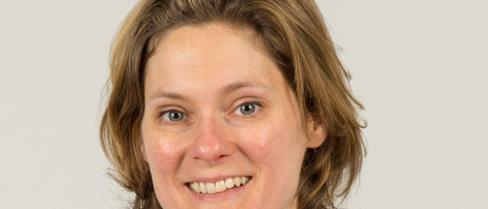 Photo of Dr Katie Robb