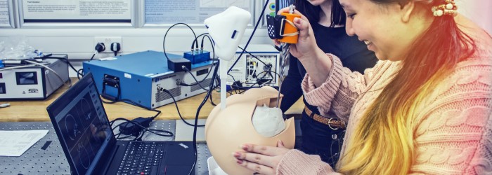 Experimental skull biopsy using ultrasound needle using dummy