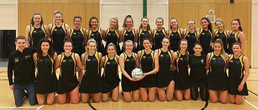 Glasgow University Netball Club photo of the UofG netball club holding a ball