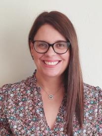 Head and shoulders photo of Professor Irene-Marie Esser 